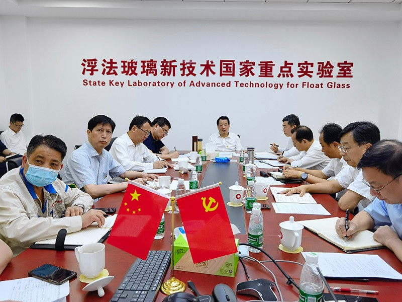 进建.jpg 进建.jpg