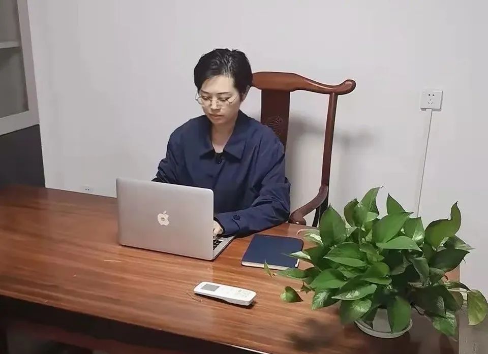 2022081809595444926
